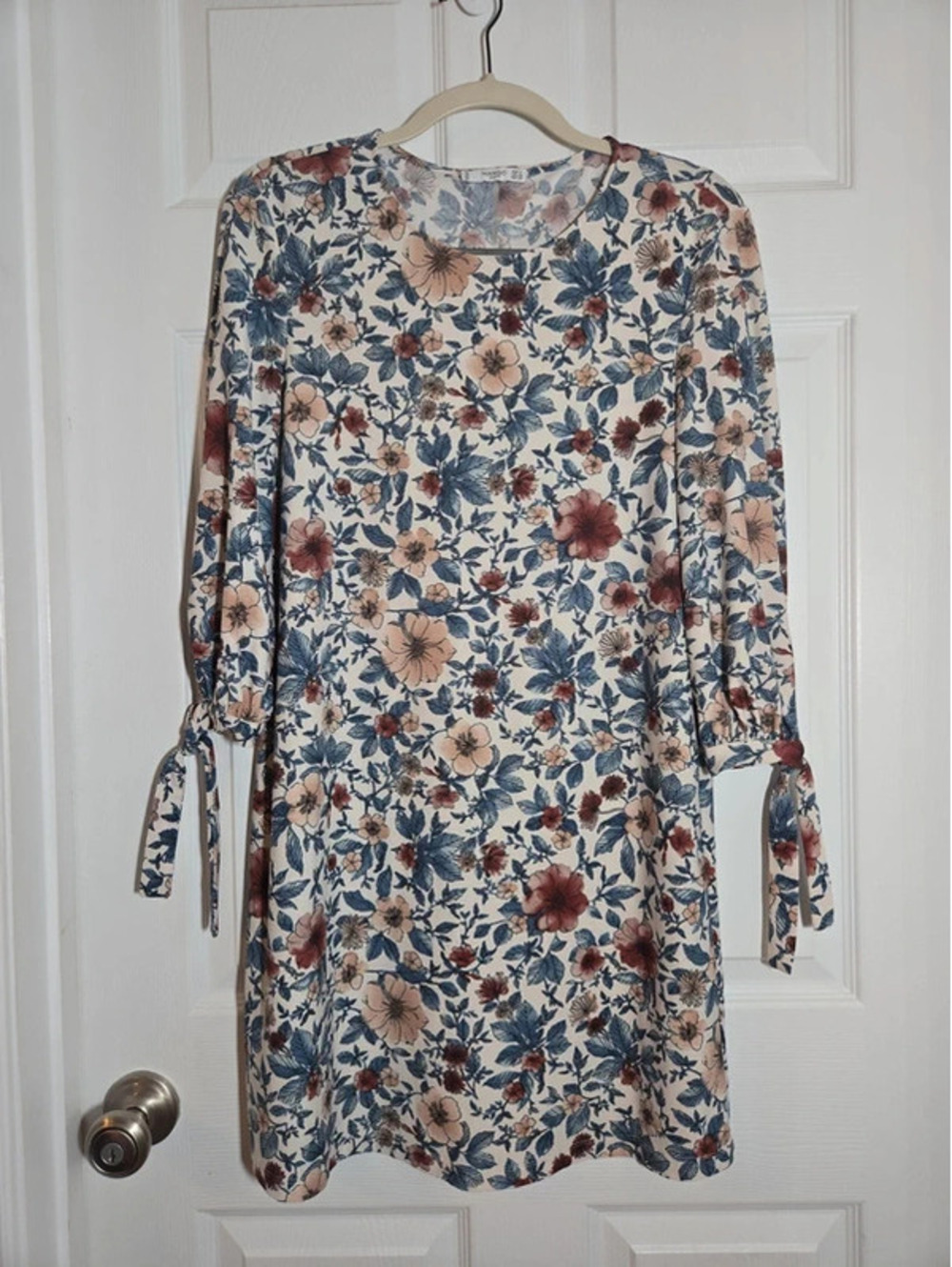 Mango gal floral dress with sleeve ties